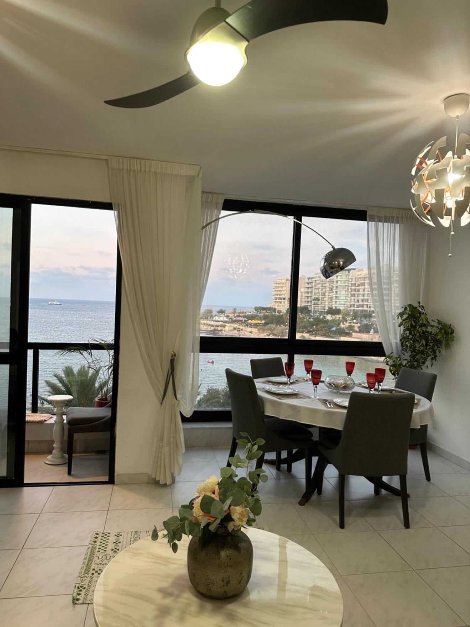 Apartment Seafront Spacious Family With Balcony *