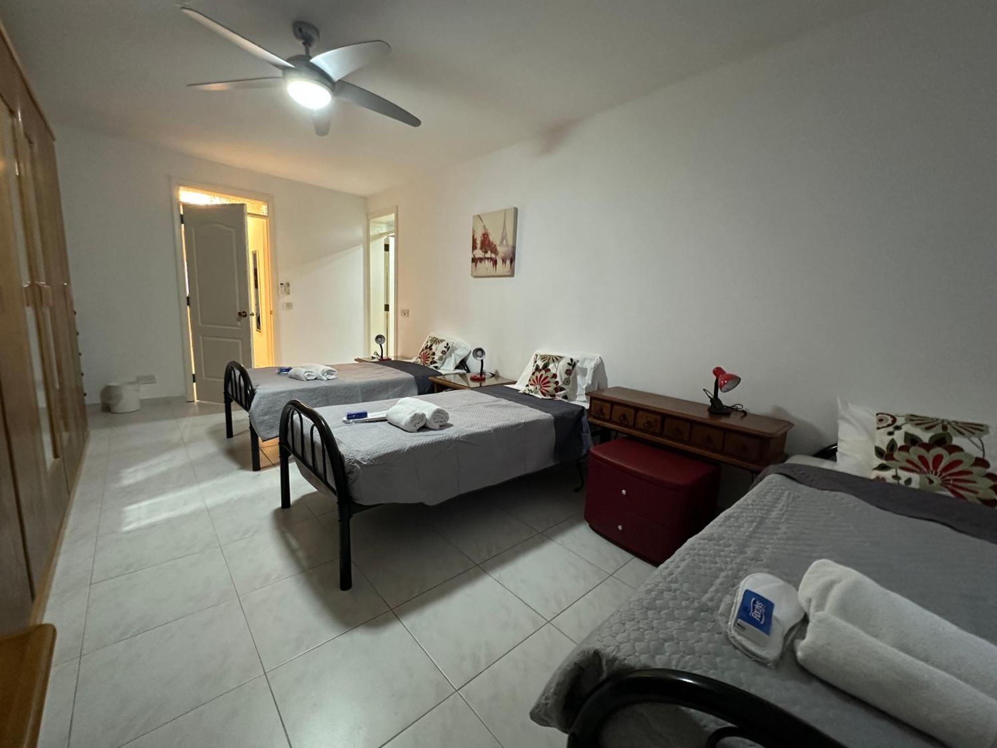 Apartment Seafront Spacious Family With Balcony