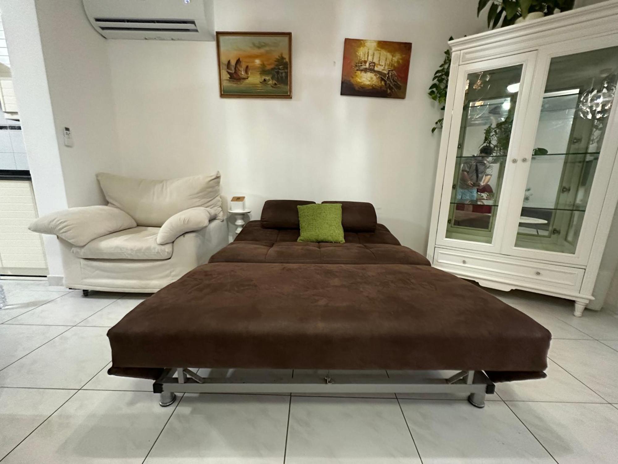 Seafront Spacious Family With Balcony Apartment Sliema